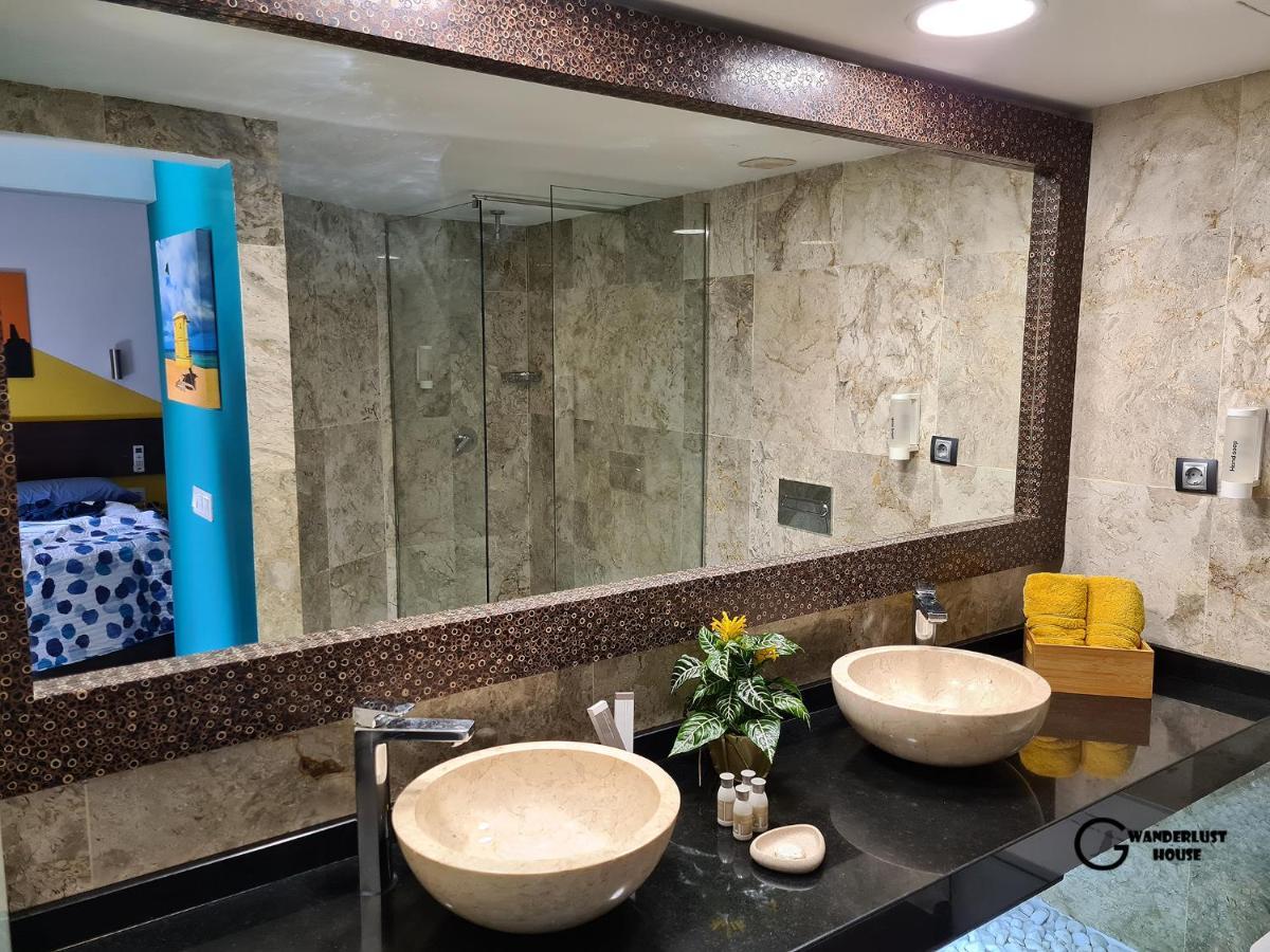 Atlantic Garden Wanderlust House Apartment คอร์ราเลโฮ ภายนอก รูปภาพ